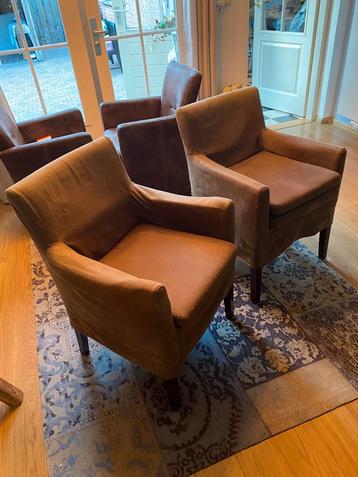 Twee leuke stoelen/stoeltjes (GRATIS)