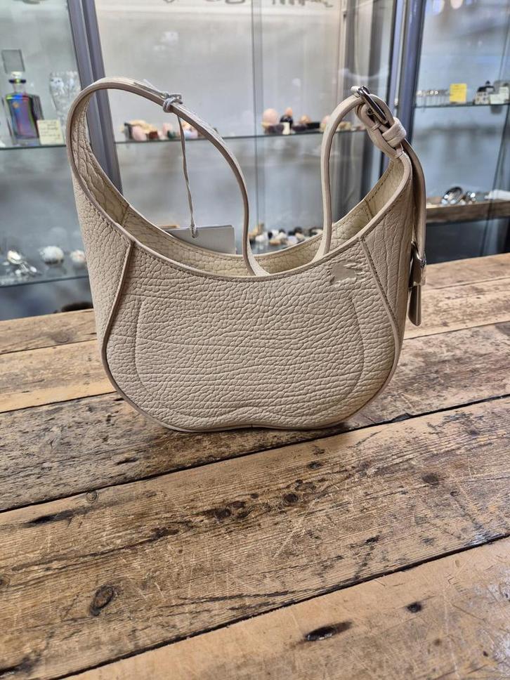 Burberry Chess kleine schoudertas beige, Sieraden, Tassen en Uiterlijk, Tassen | Damestassen, Nieuw, Schoudertasje, Beige, Ophalen of Verzenden