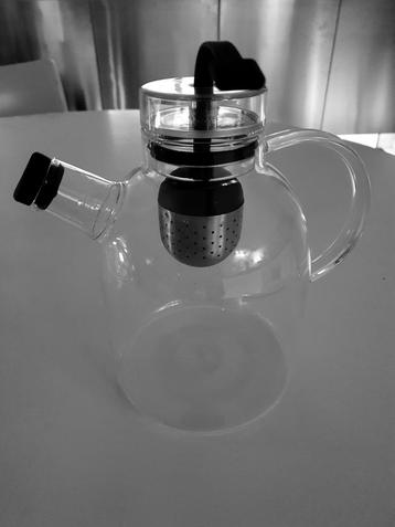 Theepot SEM scandinavisch design beschikbaar voor biedingen