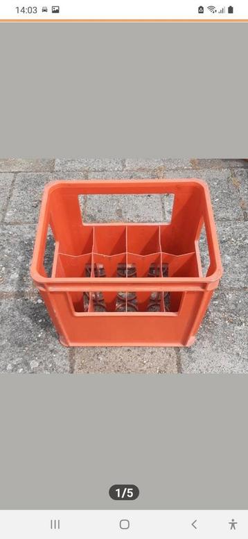 Oranje Flessenkrat - Gebruikt beschikbaar voor biedingen