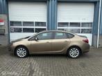 Opel Astra NOTCHBACK 1.6 Turbo Sport, Gebruikt, 4 cilinders, Bruin, 116 pk