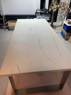 Massief eiken tafel Met RVS poten met gebruikssporen, Ophalen, Eikenhout, 200 cm of meer, Zo goed als nieuw