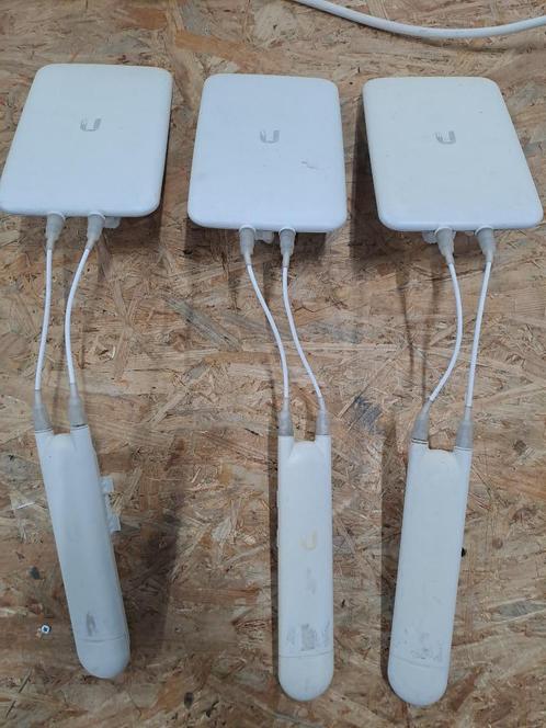 Ubiquiti Unifi UMA-D + Ubiquiti Unifi UAP-AC-M, Computers en Software, Accesspoints, Gebruikt, Ophalen of Verzenden