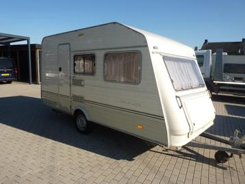 Avento de Luxe 395 TD + Luifel met zijwanden beschikbaar voor biedingen