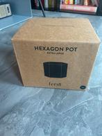 Ferm Living Hexagon Pot Extra Large!New!, Tuin en Terras, Bloempotten, Nieuw, Ophalen of Verzenden