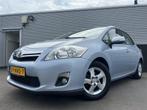 Toyota Auris 1.8 Full Hybrid Aspiration Navigatie, Smart Key, Auto's, Euro 5, 4 cilinders, Blauw, Origineel Nederlands