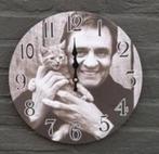 Klok, Johnny Cash, met kat, middelvinger,gitaar,Johnny Cash, Huis en Inrichting, Ophalen of Verzenden, Nieuw, Analoog, Wandklok
