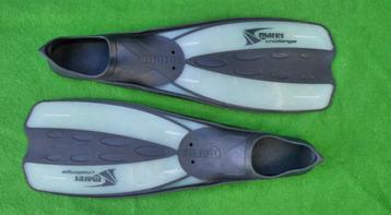 Zwemvliezen/duikvinnen Mares, maat 40-41 beschikbaar voor biedingen