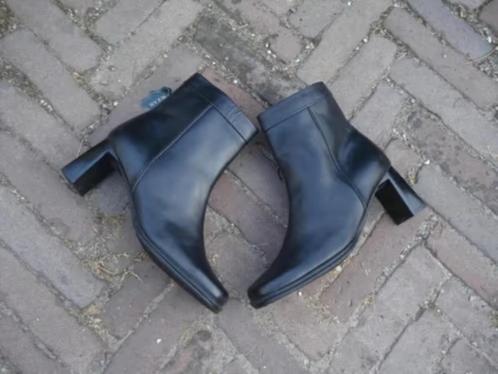 GRATIS VERZENDEN NIEUWE ZWARTE LEREN BLOKHAKLAARZEN 38, Kleding | Dames, Schoenen, Nieuw, Lage of Enkellaarzen, Zwart, Verzenden