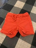 Rode korte broek van de Hema. Maat 80, Kinderen en Baby's, Babykleding | Maat 80, Broekje, Ophalen of Verzenden, Zo goed als nieuw