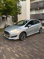 Ford Fiësta ST-Line 1.0 59KW/80PK 5D 2013 Grijs, Voorwielaandrijving, USB, Stof, Zwart