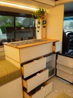Buscamper op maat gemaakt, personaliseer je off grid camper, Automaat, Buscamper of Camperbus, Mercedes-Benz, Bedrijf