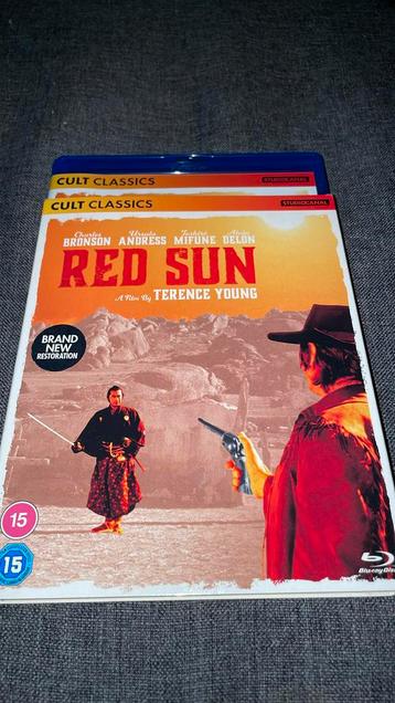 Red Sun (slipcover) beschikbaar voor biedingen