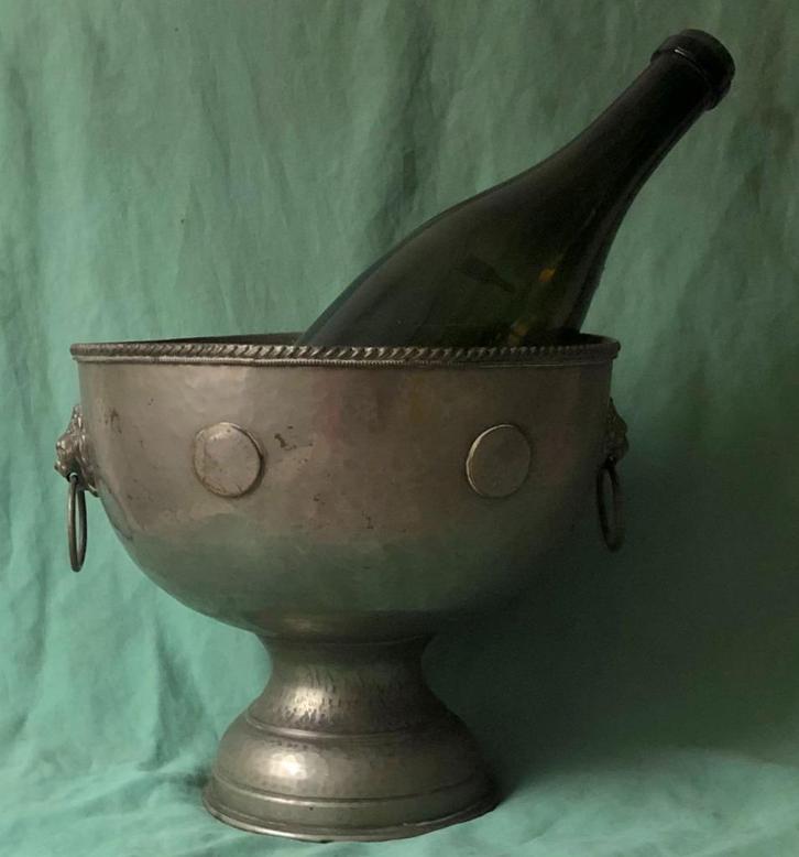 Antieke vertinde wijnkoeler champagnekoeler leeuwenkoppen, Antiek en Kunst, Antiek | Keukenbenodigdheden, Ophalen of Verzenden