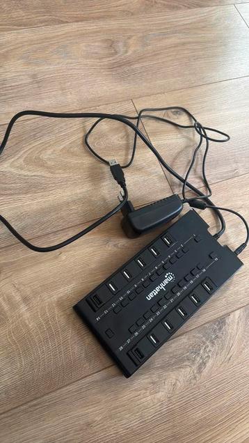 Manhattan MondoHub 28x USB poorten beschikbaar voor biedingen