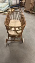 Rotan wieg met matras (nieuw), Ophalen, Gebruikt, Wieg