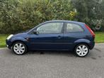 Ford Fiësta 1.3 8V 3DR 2004 Blauw met nieuwe APK!, 1299 cc, Stof, 4 cilinders, Blauw