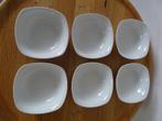 8 witte schaaltjes 14 x 14 cm. nieuw, Ophalen of Verzenden, Overige stijlen, Porselein, Schaal of Schalen