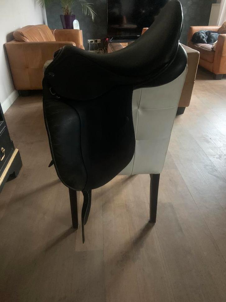 Diverse zadels en paarden spullen, Dieren en Toebehoren, Paarden en Pony's | Zadels, Gebruikt, Dressuur, Ophalen