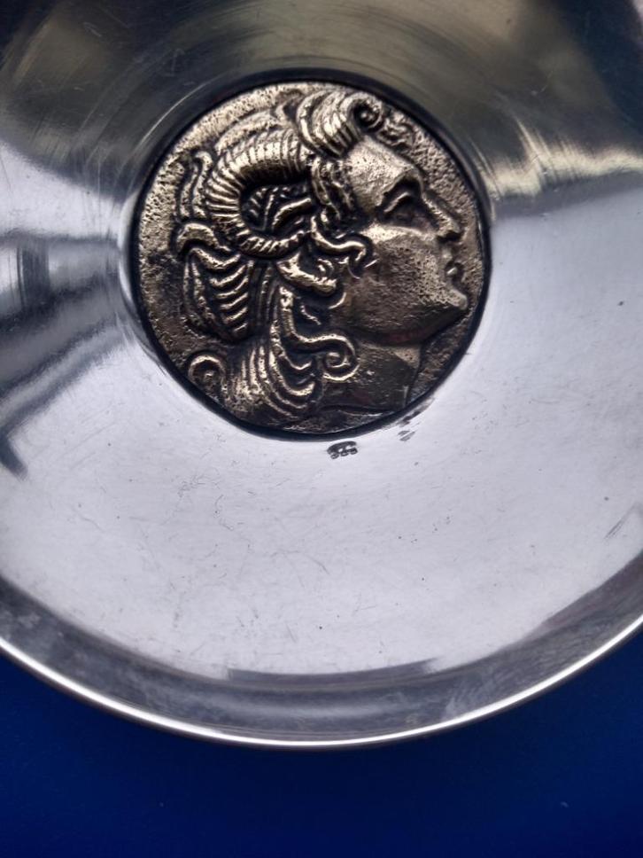 Romeinse schaaltjes, replicas uit de klassieke oudheid., Antiek en Kunst, Antiek | Goud en Zilver, Zilver, Verzenden