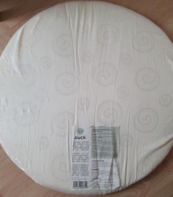 Zowat NIEUW! Puck boxmatras rond 90cm afritsbare hoes beschikbaar voor biedingen