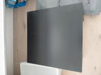 Ikea bijzet tafeltjes. Zwart en wit, 45 tot 60 cm, Minder dan 55 cm, Gebruikt, Rond
