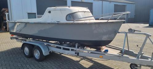 Te koop boottrailer en een buitenboordmotor 15 pk honda, Watersport en Boten, Boottrailers, Zo goed als nieuw, Overige typen, Minder dan 1500 kg
