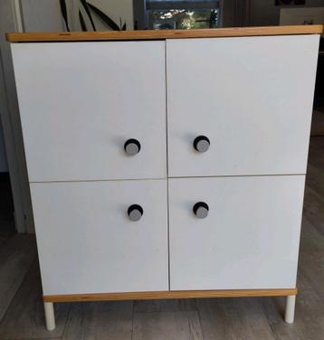 Ikea kast  h 80 cm x b 70 cm x d 43 cm