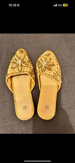 Dames slippers-maat 37 -Nieuwe, Slippers, Overige kleuren, Nieuw, Ophalen of Verzenden