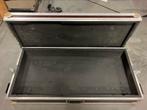 Stevige flightcase met goed foam en twee vlinder sluitingen, Muziek en Instrumenten, Ophalen, Gebruikt, Flightcase