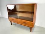 Vintage vitrinekast Jentique, Verzenden, Teakhout, 50 tot 100 cm, Zo goed als nieuw