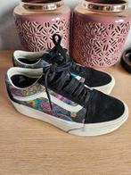 Vans Paisley sneakers maat 39, Kleding | Dames, Schoenen, Ophalen of Verzenden, Zo goed als nieuw, Zwart, Sneakers of Gympen
