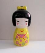 Mooie gele kokeshi pop / spaarpot geisha / keramiek Japan, Ophalen, Zo goed als nieuw, Steen, Aardewerk of Keramiek, Overige thema's