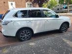 Mitsubishi Outlander 2.0 Phev 4WD 2015 Wit - NIEUWE APK, Auto's, 1998 cc, Outlander, Zwart, 4 cilinders