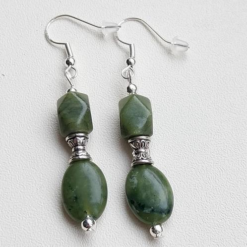 Jade Oorbellen - Canadese Nefriet - Verzilverd #3507, Sieraden, Tassen en Uiterlijk, Oorbellen, Nieuw, Hangers, Overige materialen