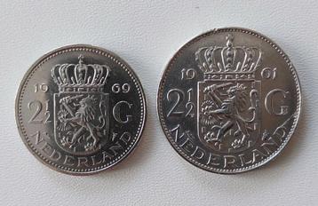 2 Rijksdaalders.  beschikbaar voor biedingen