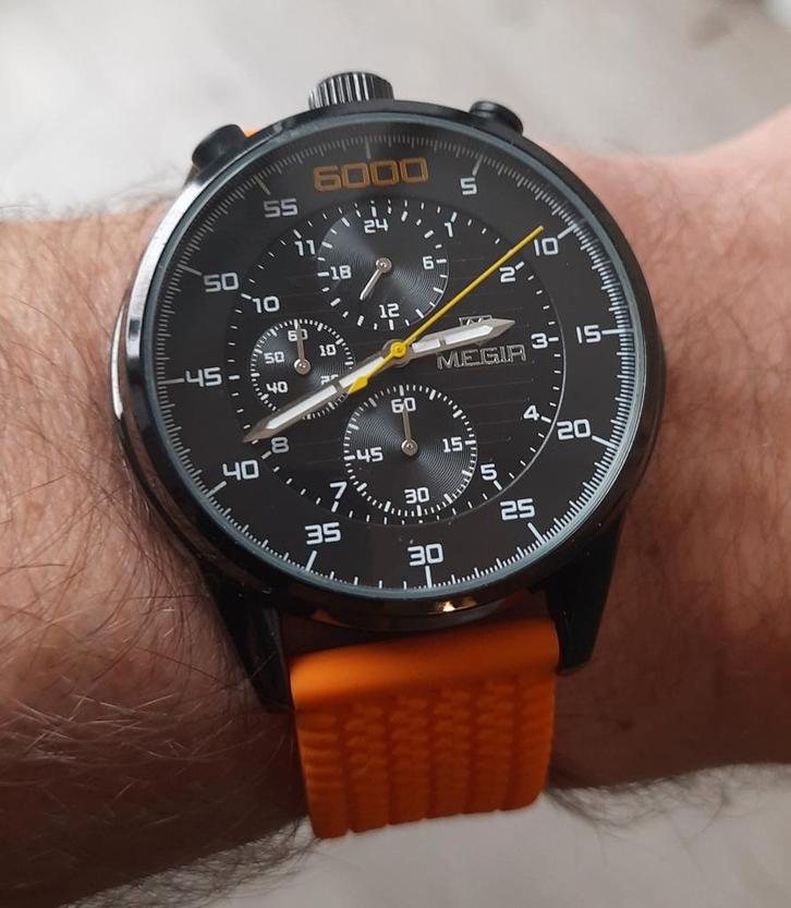 Mooi Horloge met kroon aan bovenzijde, Sieraden, Tassen en Uiterlijk, Horloges | Heren, Zo goed als nieuw, Polshorloge, Overige merken