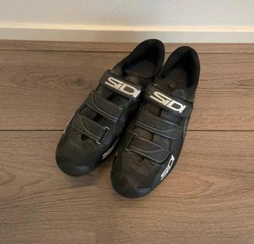 Sidi Wielrenschoenen Maat 43 beschikbaar voor biedingen