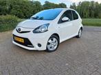 Toyota Aygo 1.0 Vvt-i 5DRS, NL Auto, Airco, pdc, facelift, Voorwielaandrijving, Parkeersensor, Stof, Euro 6