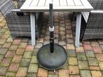 Parasol ecru met zware parasol voet verrolbaar, Ophalen, Gebruikt