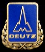 Deutz pin in emaille d.blauw-bronskleur, Nieuw, Transport, Speldje of Pin, Verzenden