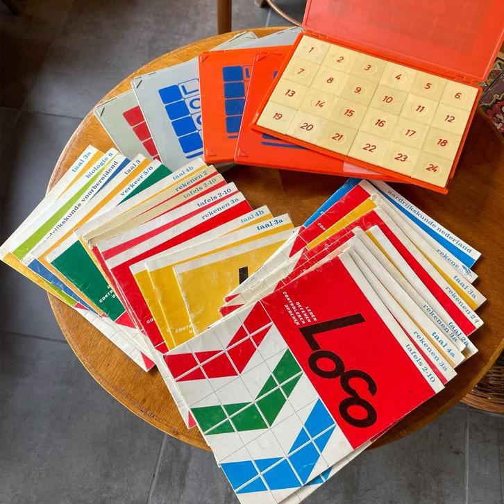5 Loco setjes met 22 boekjes, vintage, retro, Kinderen en Baby's, Speelgoed | Educatief en Creatief, Gebruikt, Puzzelen, Taal en Lezen