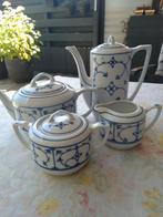 Een koffie en theepot suiker pot en melk kan van Saks of de, Antiek en Kunst, Ophalen of Verzenden