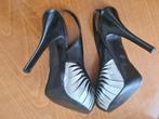 Dansschoenen maat 37 mooi design Guess, Ophalen, Gebruikt, Schoenen