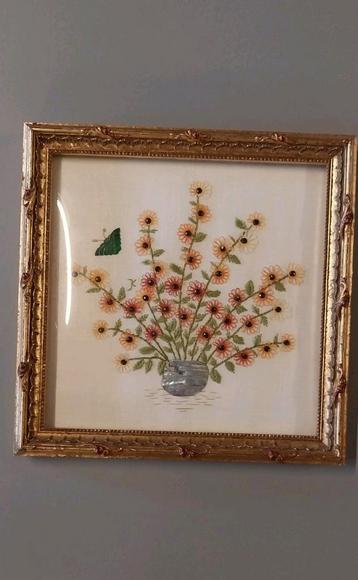 Schilderijtje met borduurwerk  beschikbaar voor biedingen