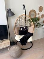 Xenos Hangstoel swing met standaard, Huis en Inrichting, Ophalen, Overige kleuren, Riet of Rotan, Zo goed als nieuw