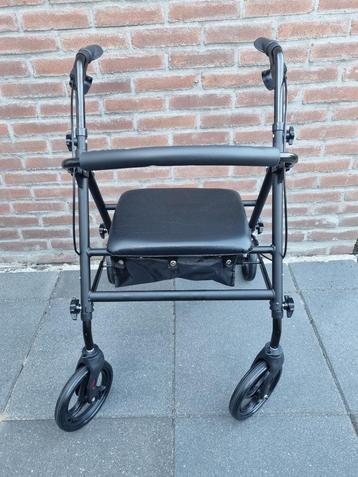 In nieuwstaat rollator van Lucovitaal Compacto. beschikbaar voor biedingen