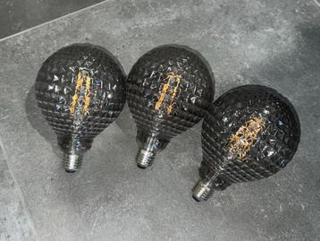 3stuks deco lamp, geribbeld, donker glas beschikbaar voor biedingen