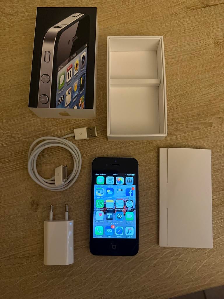 iPhone 4 - Klassieker in goede staat!, Telecommunicatie, Mobiele telefoons | Apple iPhone, Gebruikt, 16 GB, Zwart, Ophalen of Verzenden
