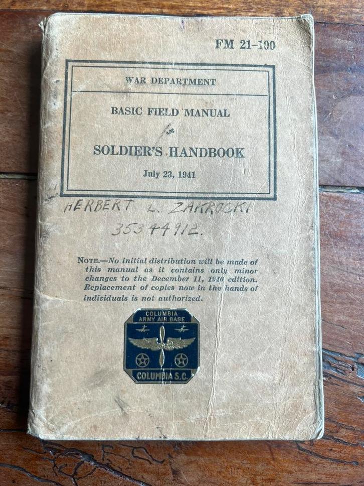 WO2 Amerikaans soldaat handboek M1 Garand OP NAAM Italië, Verzamelen, Militaria | Tweede Wereldoorlog, Amerika, Ophalen of Verzenden